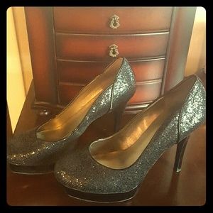 Guess platform heels